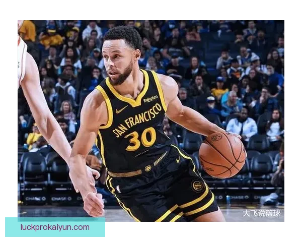 戴维斯防守站位表现稳健，助球队提升整体防守能力分析