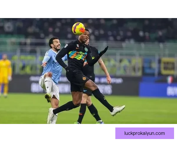 莱切近期比赛亮点分析，状态回暖备受关注。