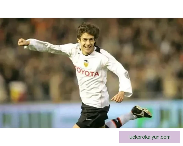 瓦伦西亚转会策略分析：球队在市场中的竞争力持续增强，表现值得关注