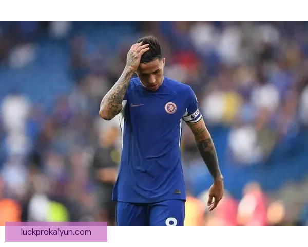 英超克里斯·理查兹近期表现稳健，防守端发挥稳定